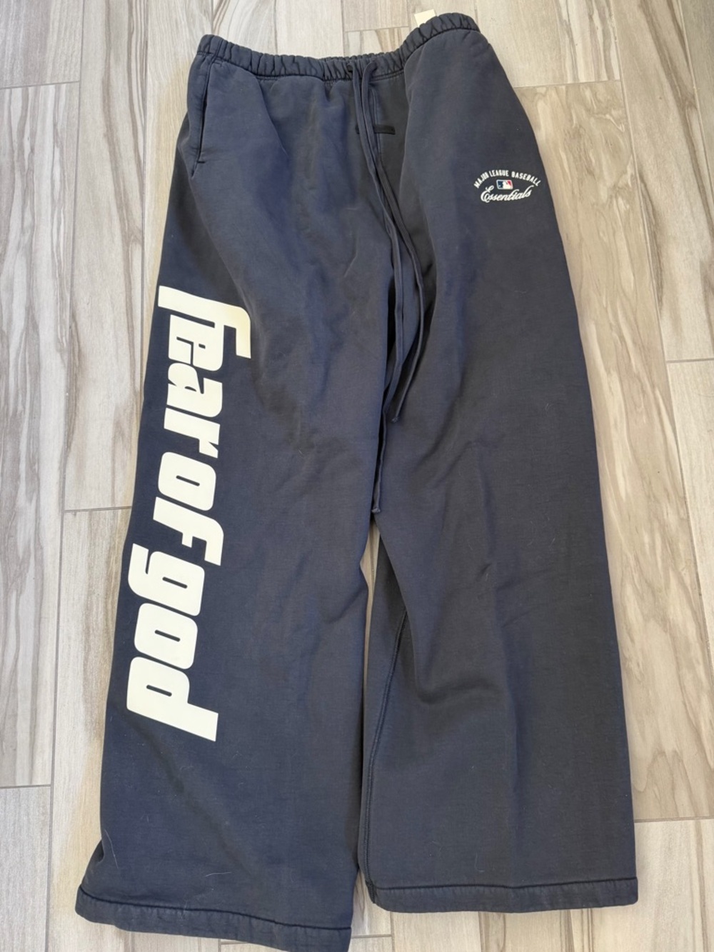 Fear of God Navy Essentials MLB Sweatpants with White Logo - Picture 2 of 4